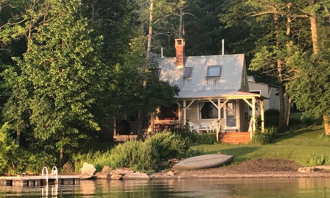 Cooperstown - Otsego Lake Cottage | Lakefront Hawk Nest: Unforgettable Sunsets & Family Fun