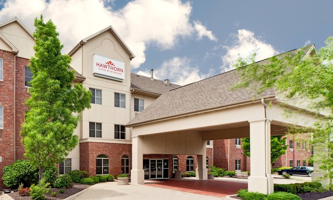 Bloomington Hotel | Comfortable Extended Stay at Hawthorn by Wyndham Bloomington