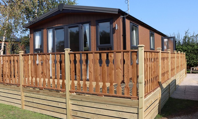 South Lakeland Leisure Village Cottage | Family-Friendly Hawthorn Lodge in South Lakeland Village