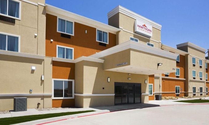 San Angelo Hotel | Welcoming Hawthorn Suites by Wyndham in San Angelo
