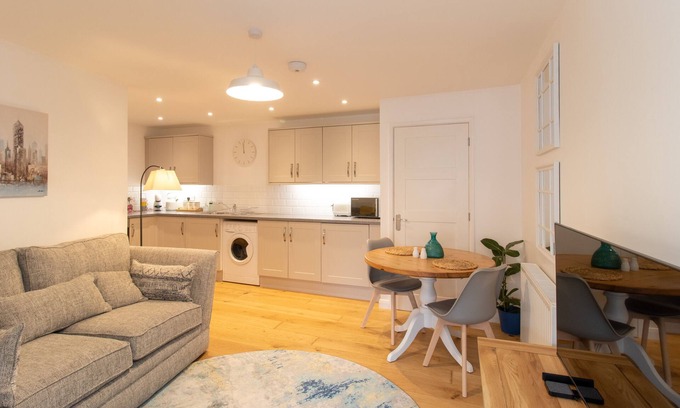 Wellington Apartment | Tranquil Haygate Apartment with Pool & Kitchen Amenities