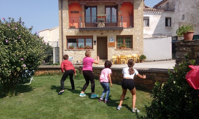 Allin House | Explore Navarra with Family & Friends at Casa Rural Belástegui