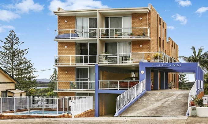 Port Macquarie Apartment | Scenic Headlands 2 with Ocean and River Views