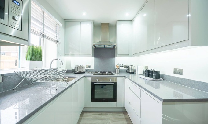 Reading House | Family-Friendly Stays at Headley House Await You