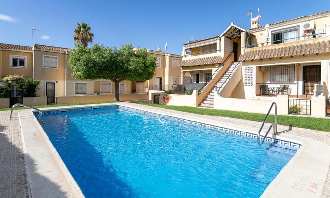 Lo Rufete Apartment | Family-Friendly Heads 2 Holiday Homes Apartment with Pool