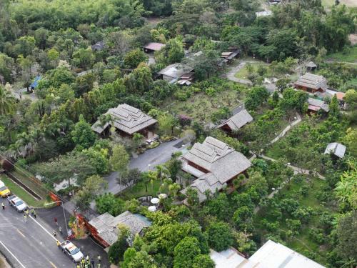 Mae On Villa | Pet-Friendly Heanmaeloung Resort with Breakfast & Accessibility