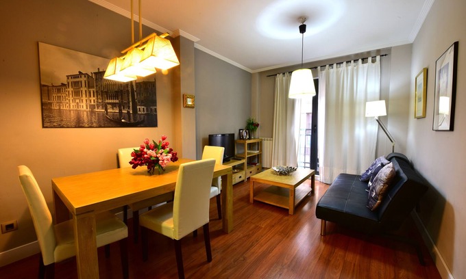 Centro Apartment | Prime Location with Free WiFi and Air Conditioning