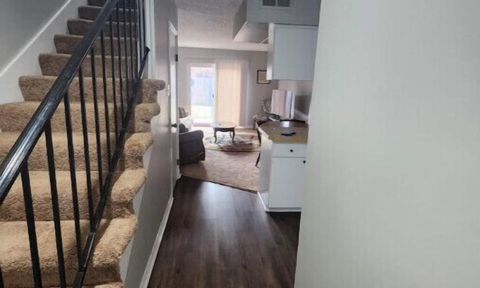 Bryant Apartment | Cozy Heart of Bryant Apartment with Breakfast & Family Amenities