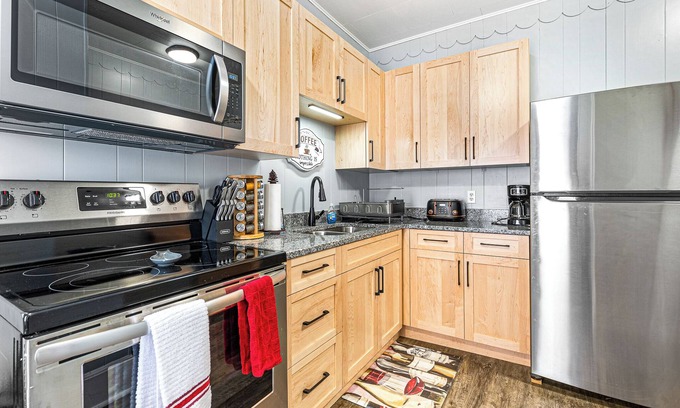 Colebrook Apartment | Convenient Downtown Colebrook Hotel with ATV/Snowmobile Access