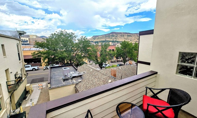 Golden House | Downtown Golden Retreat: 3BR with Garage & Hot Tub