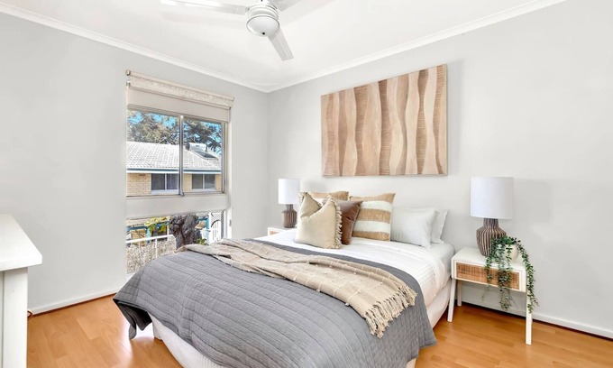 Henley Beach Apartment | Inviting Hideaway in the Heart of Henley Near the Beach