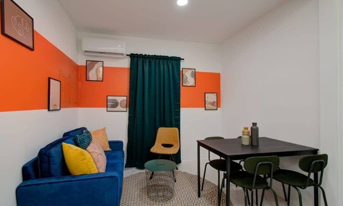 Greater East End Apartment | Cozy Retreat in Heart of Houston: 2-BD with Yard