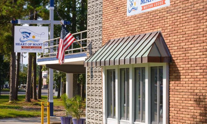 Manteo Hotel | Inviting Stay at Heart of Manteo with Pet-Friendly Perks