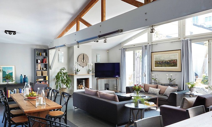 Chantiers Villa | Convenient Paris Retreat with Garden and Rooftop Views