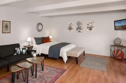 Uptown Sedona House | Heart of Sedona Hideaway in the Desert