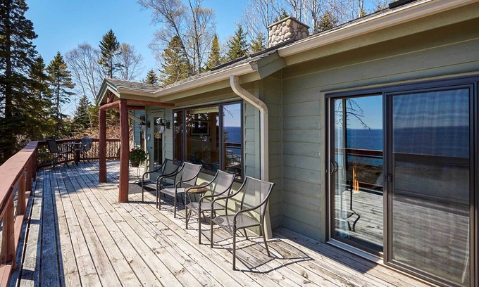 Schroeder Cottage | Cozy Heart of Superior Lake Cabin Near Lutsen Mountains