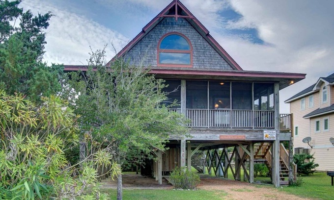 Ocracoke House | Heart's Desire: Ideal Family Retreat on Ocracoke Island