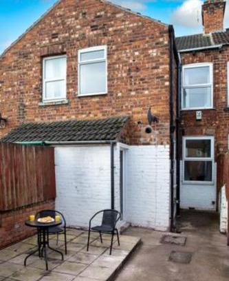 Selby Apartment | Family-Friendly Three BR Willow House with Hot Tub Access