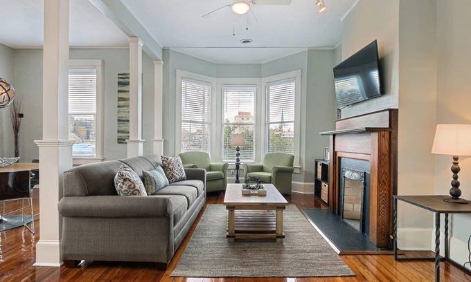 Historic Downtown Savannah Apartment | Indulge in Heated Pool Access & Family-Friendly Amenities