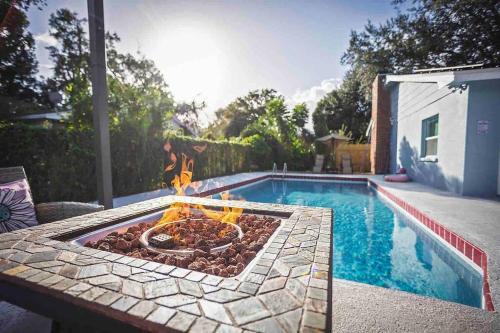 Seffner Community Alliance House | Relaxing Oceanfront Retreat with Heated Pool & Fire Pit