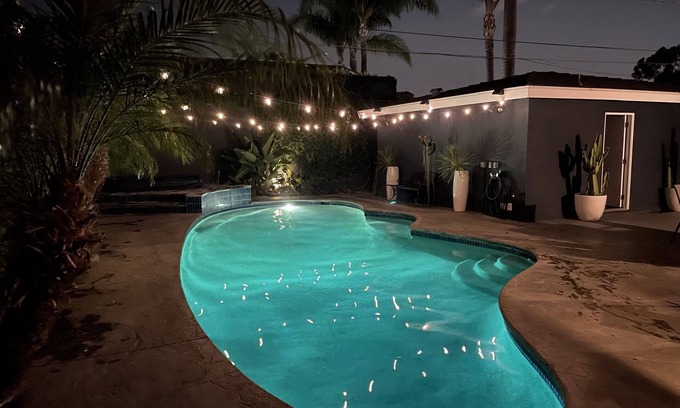 Downtown House | Indulge in Tranquility: Spa Oasis with Pool Near Newport Beach