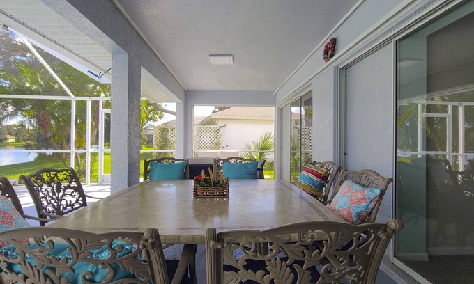 West Melbourne House | Relaxing Lakeview Retreat with Heated Pool & Spa Amenities