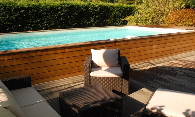 Mezos House | Relaxing Retreat: Heated Pool & Sauna Near Ocean
