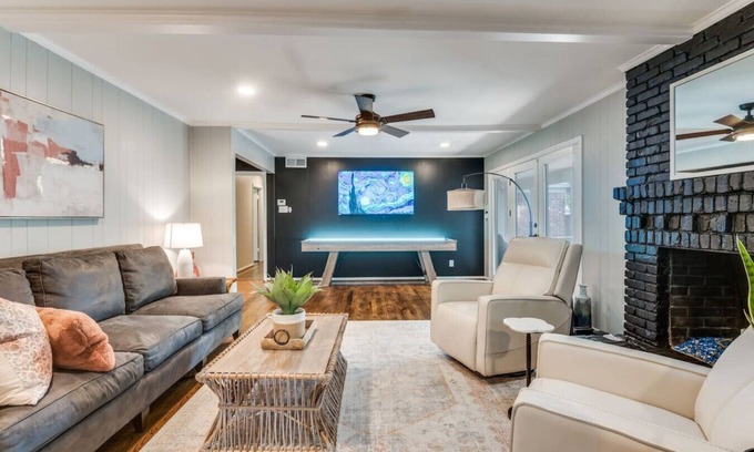 Northwest Dallas House | Inviting Retreat with Heated Pool and Scenic Ocean Views