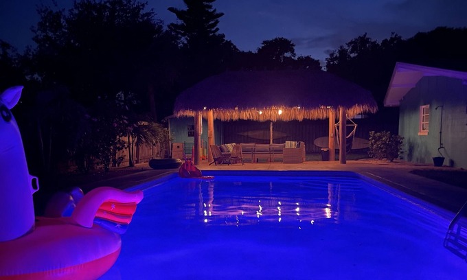 Cocoa Isles House | Experience Top-Rated Beachfront Stay with Pool & Mini Golf