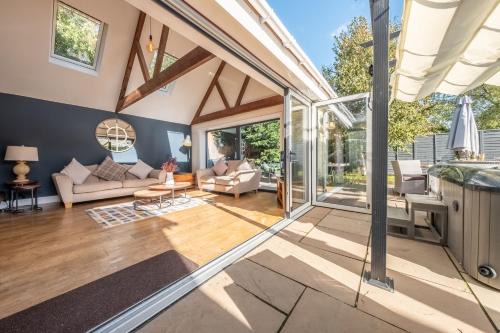 East Dereham House | Discover Comfort at Heath Cottage for Your Next Getaway