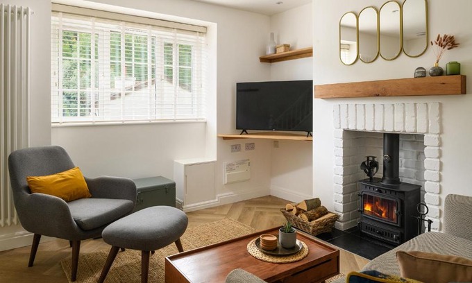 Penmaenmawr House | Exceptional Heathercliffe Cottage in Snowdonia National Park