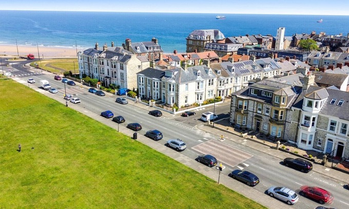 Tynemouth Apartment | Heaton House Apartment - North East Escapes