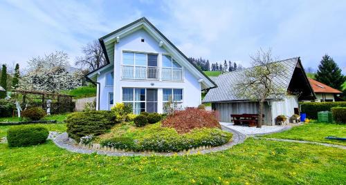 Dolenje Brdo Apartment | Escape to Heaven Can Wait Country Retreat for Families