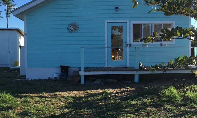 San Andros House | Paradise Awaits: Pet-Friendly Hotel with Ocean View