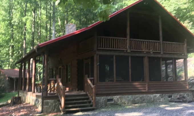 Meadows Of Dan Cabin | Relax in Kibler Valley's Cozy Cabin with Ocean Views
