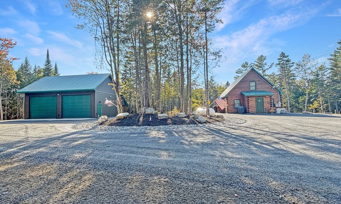 Shirley Mills Cabin | Relax at Heaven on the River with ATV/Snowmobile Access