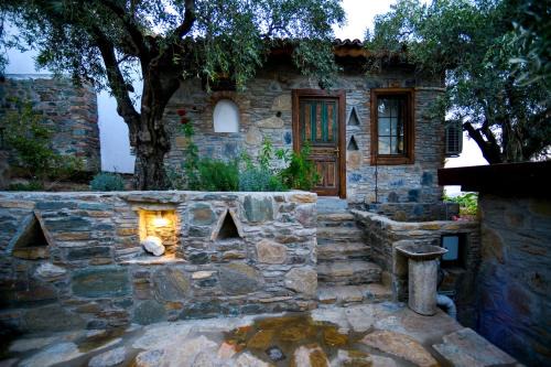 Sirince Cabin | Discover Oceanfront Bliss at Heaven's Gate Hotel