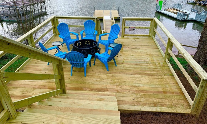 Conover House | Experience Heavenly Harbor: Lake Life Awaits You!