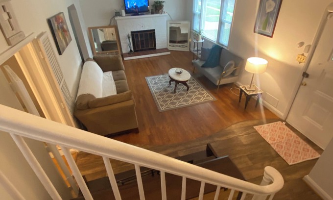Lochearn House | Heavenly Luxury, Bright & Spacious – Near Downtown - Kitchen- Workspace, Laundry