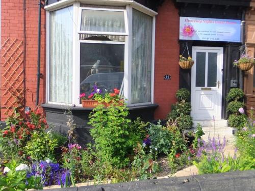 Sheffield Bed & Breakfast | Relaxing Getaway at Heavenly Nights Guest House with Breakfast