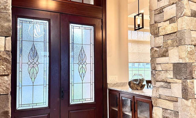 Hedgesville House | Heavenly View Luxury with Country Charm Sleeps 16 Game Room in Hedgesville WiFi