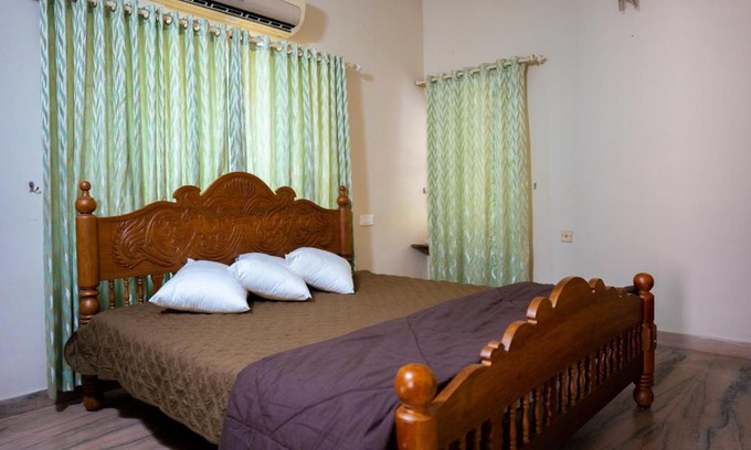 Nilambur House | Budget-Friendly Heavens Homestay: Perfect for Families!