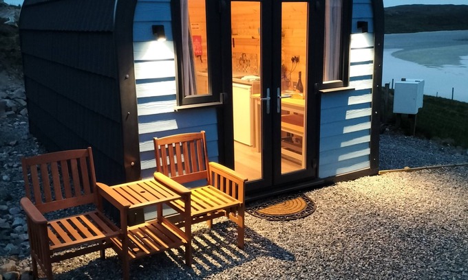 Ardroil Cabin | Top-Rated Heb Pods - North Pod with Oceanfront Amenities
