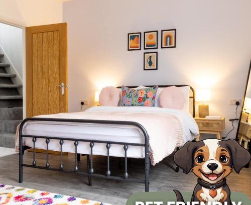 Mytholm House | Pet-Friendly Cambridge Mews in Central Hebden Bridge