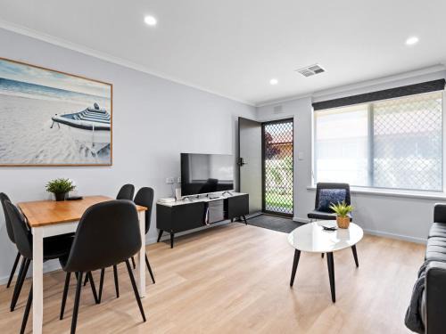 Hectorville House | Child-Friendly Hectorville Luxe Haven Suite for Family Getaways