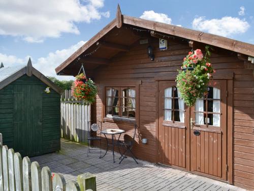 Waverton House | Pet-Friendly Retreat at Hedgehog Meadows - 10/10 Rated Stay