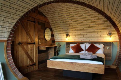 Rhayader Apartment | Family-Friendly Hedgehogs View: Pet Welcoming Retreat