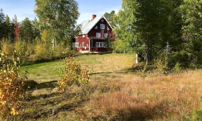 Ramsjo Apartment | Hedsjö Apartment: Ideal for Families Near Wind Farms