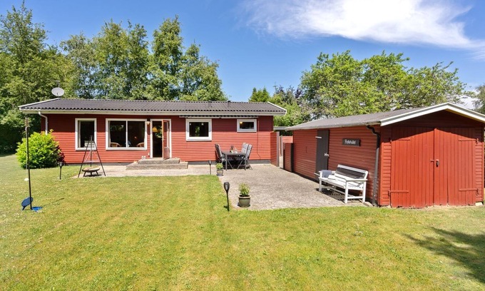 Faxe Ladeplads House | Oceanfront Haven: Hege just 450m from the Beach