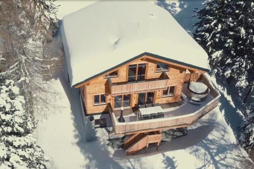 Reichenau Ski Chalet | Pet-Friendly Heidi Chalets Falkert with Oceanfront Views